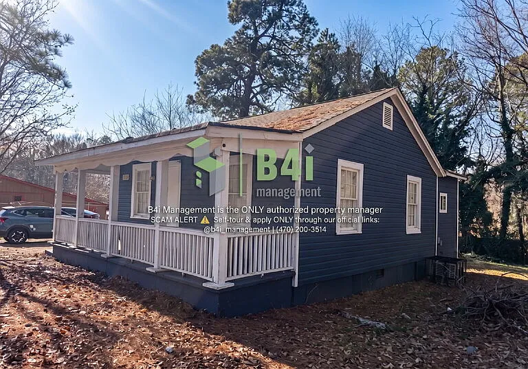 4899 Ben Hill Rd — Photo 3