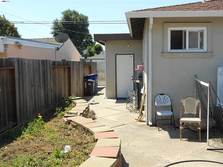 1257 Henderson Ln — Photo 20
