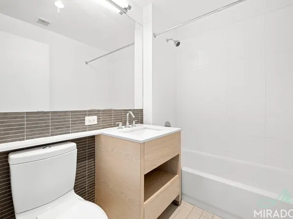 80 Dekalb Avenue image 5 of 19