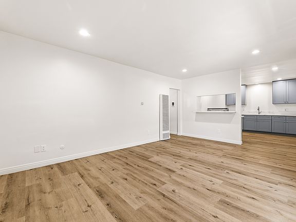 4th image of 6130 Mesa Ave APT 3
