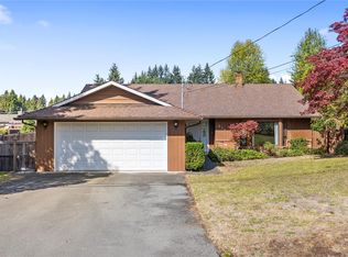 519 Chester Rd, Qualicum Beach, BC V9K 1C1