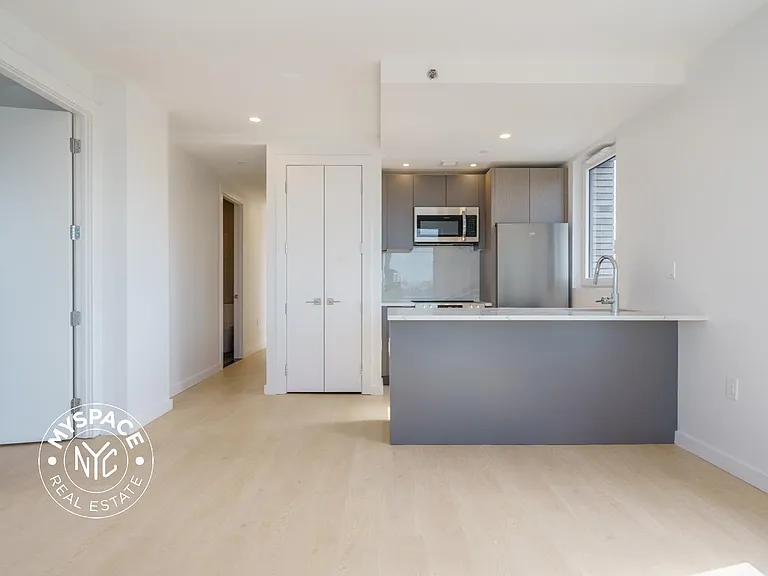 1499 Bedford Ave #2B — Photo 4