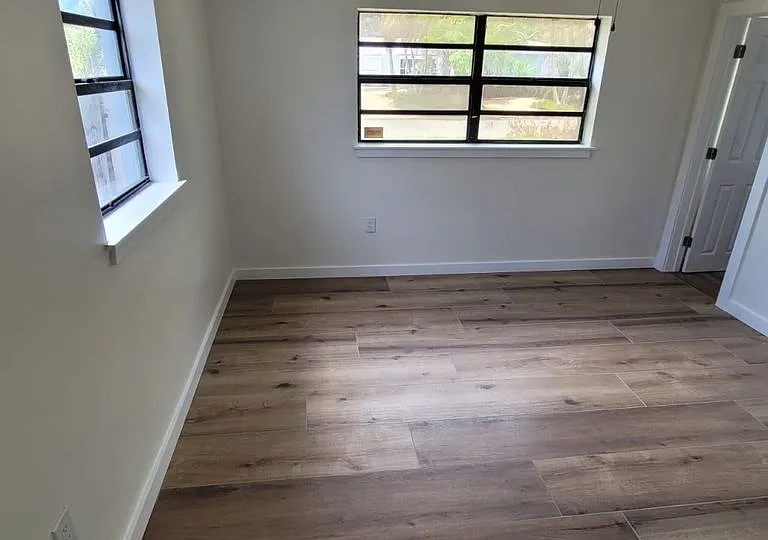 329 W Arlington St — Photo 38