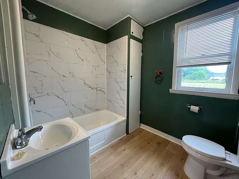 2015 Manz St — Photo 7