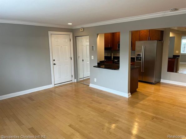 2311 Walton Blvd UNIT 28