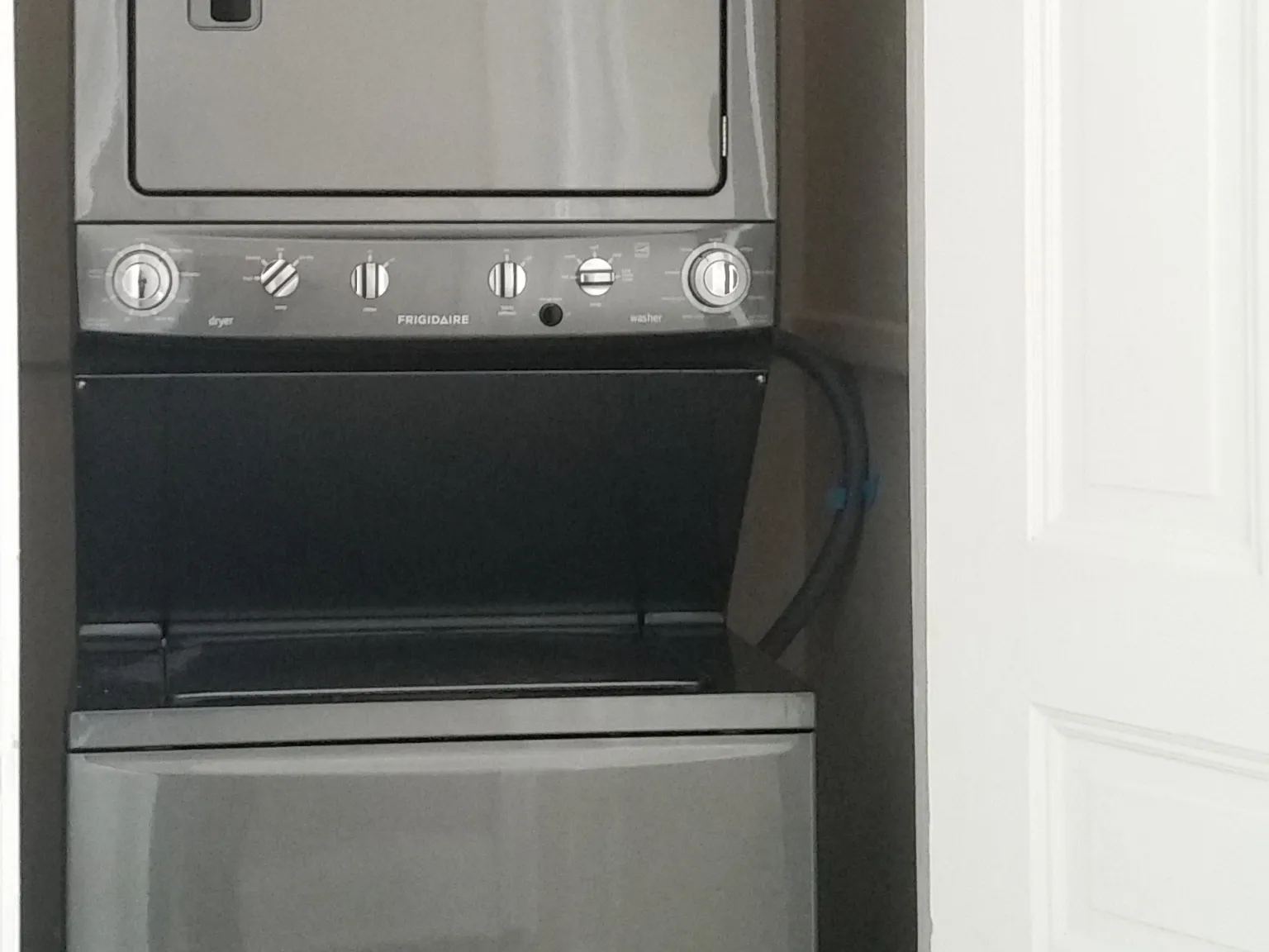 2 bed, 1000 sqft, $2,100 — Photo 4