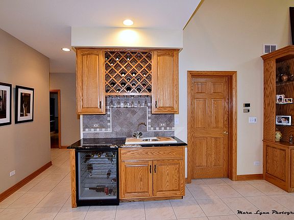 2nd image of 1568 Far Hills Dr
