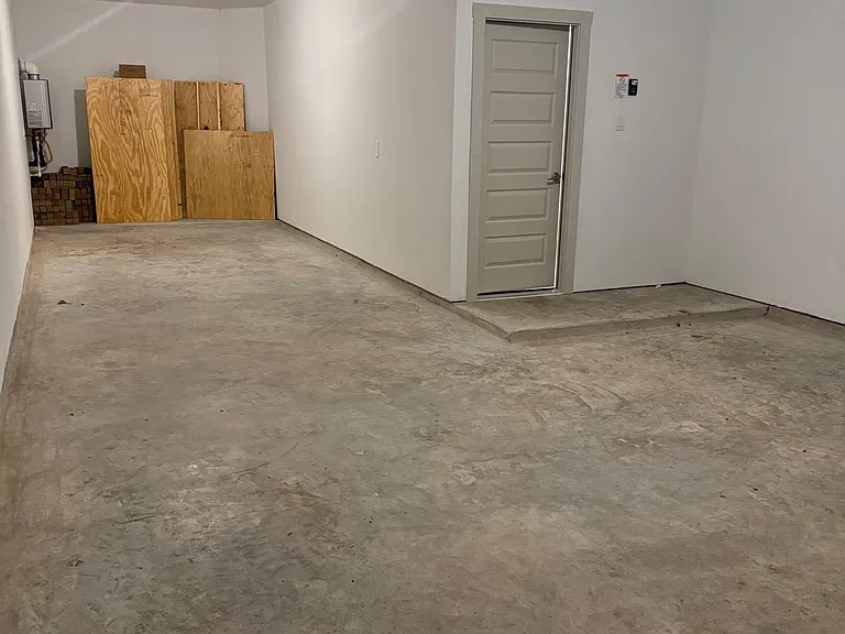 911 Wormwood Dr — Photo 24