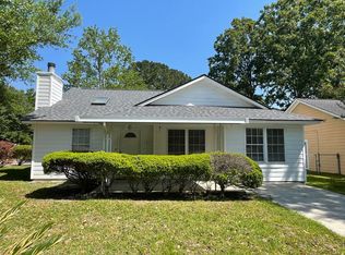 137 Manchester Rd, Summerville, SC 29486