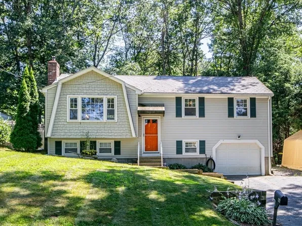 66 Laurel Ln, Bellingham, MA 02019