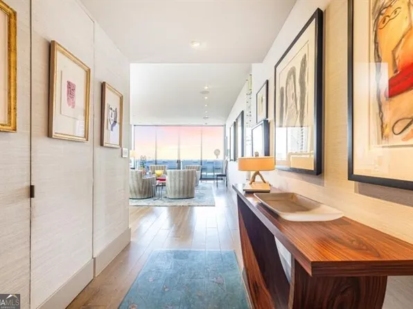 2575 Peachtree Rd NE APT 23D, Atlanta, GA 30305