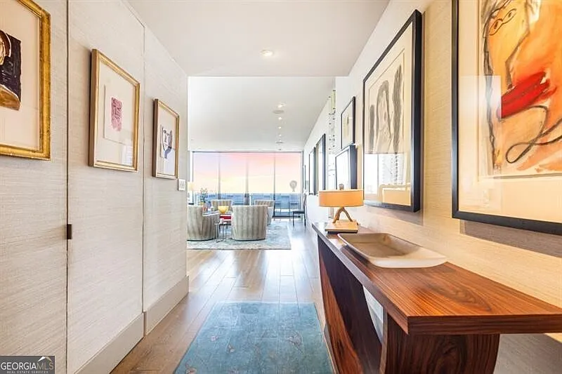 2575 Peachtree Rd NE APT 23D photo 1