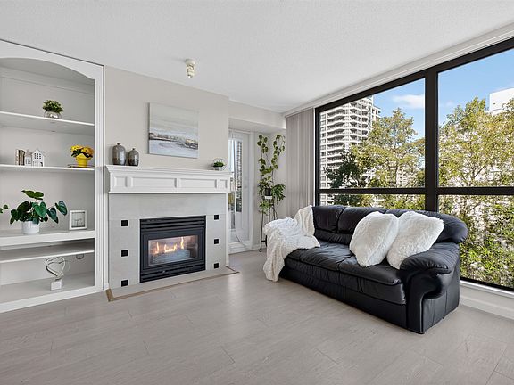 4th image of 4888 Hazel St #805