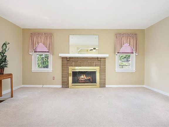 5th image of 4809 Brierly Dr W