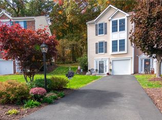 2771 Drake Ct, Gibsonia, PA 15044