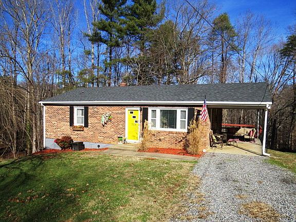 5th image of 744 Oakcrest Cir