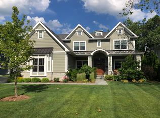 1333 Warrington Rd, Deerfield, IL 60015