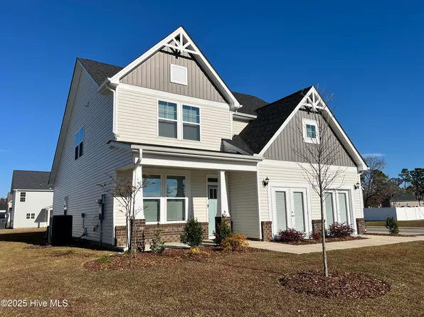2037 Lunsford Drive, Fayetteville, NC 28314