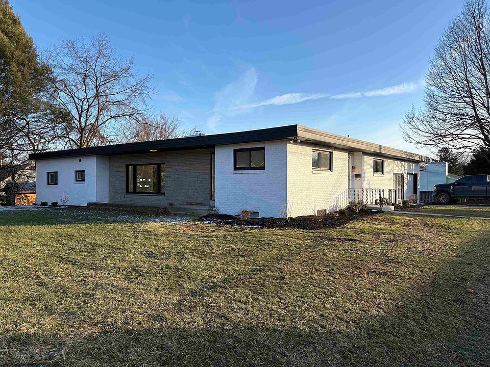 1st image of 1206 Country Club Rd