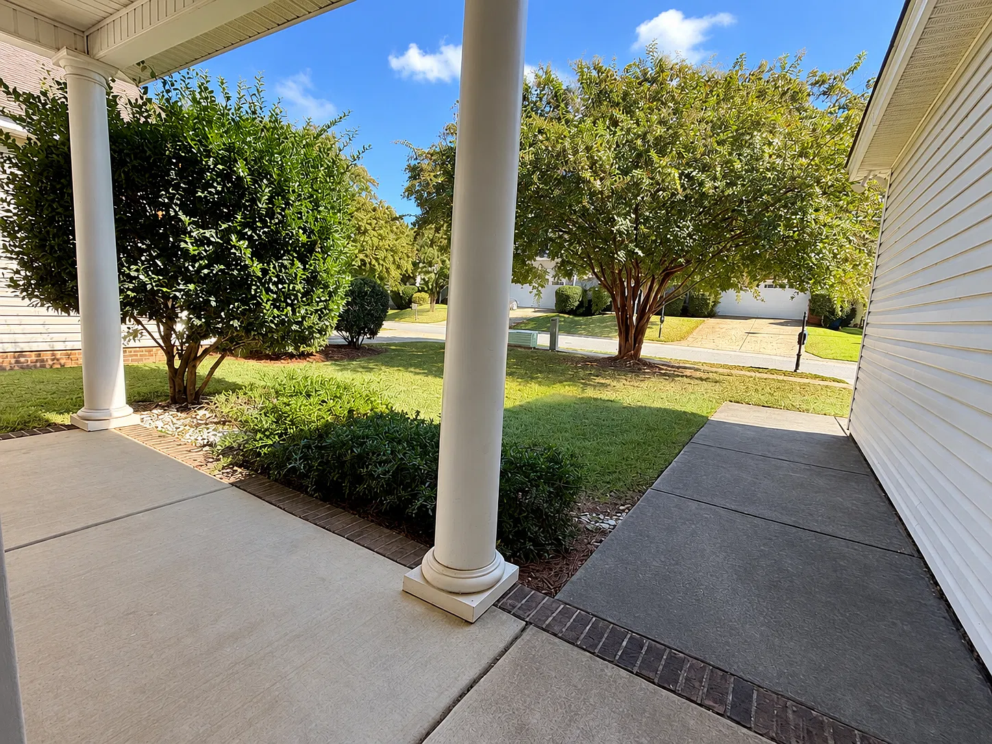 213 Chamfort Drive - 1 — Photo 4