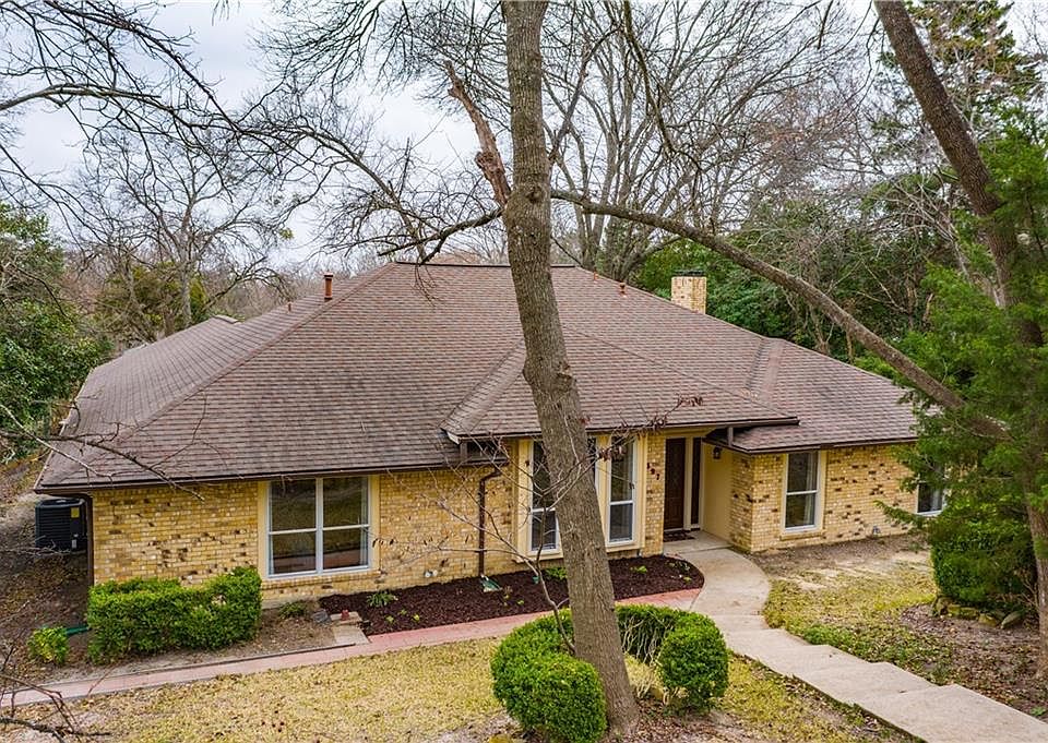 1st image of 397 Creekwood Dr