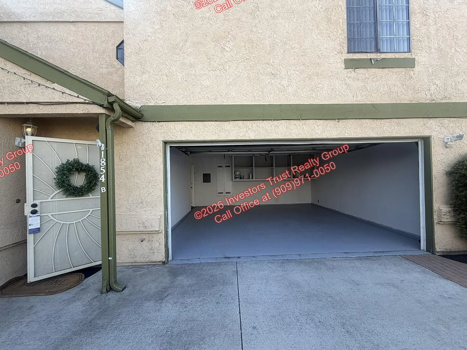 3 bed, $3,200 — Photo 2