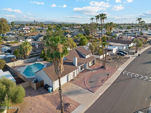 4th image of 3017 W SAHUARO Drive