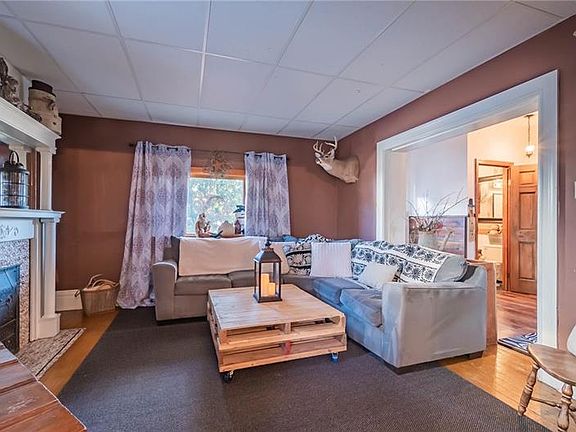 4th image of 1308 Elm St