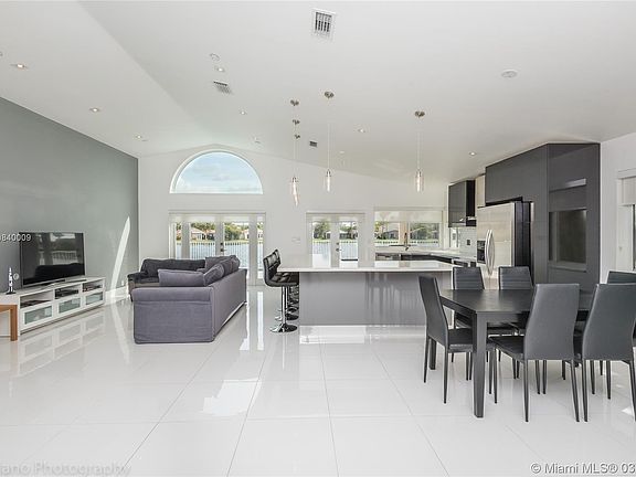 4th image of 1450 Harbour Side Dr #0