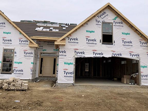 2nd image of 7122B Ironwood Dr