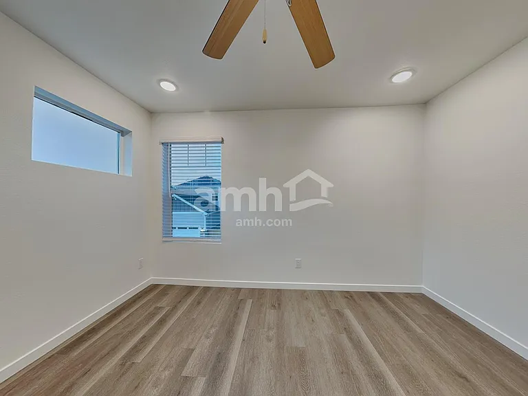 330 N Addison Way — Photo 9