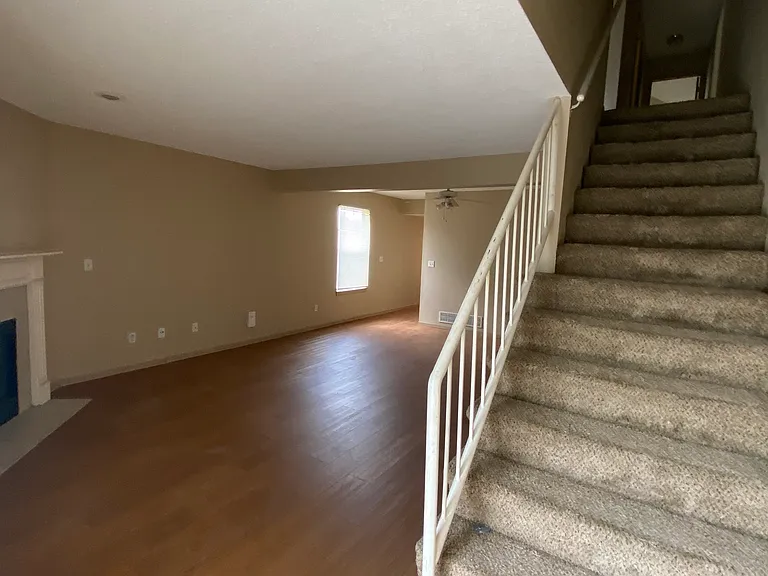 101 Cambridge Meadows Ln — Photo 5