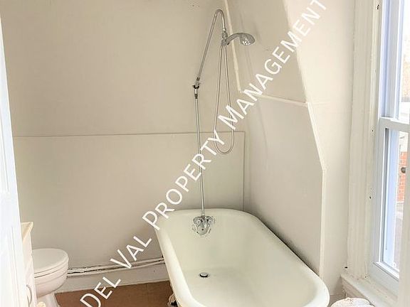 5th image of 6029 Washington Ave Floor 3