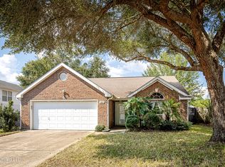 3621 Reeves Ln, Ocean Springs, MS 39564