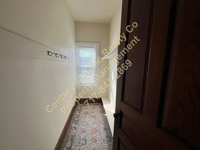 1305 N George St #2 — Photo 12