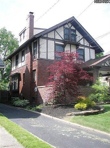 1st image of 42 Casterton Ave