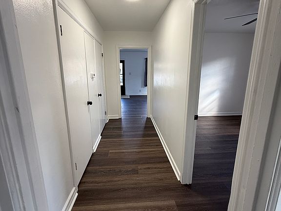 5th image of 422 Elm St #424
