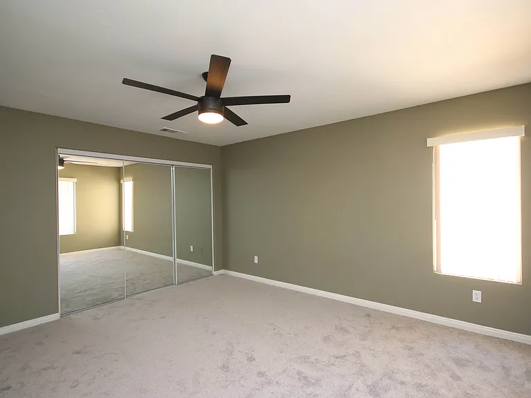 2911 Spruce Ct — Photo 16