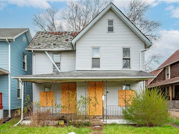 821 Correll Ave NE, Canton, OH 44704