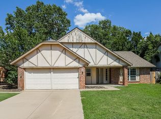 11032 N Eagle Ln, Oklahoma City, OK 73162