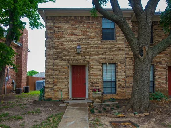 7341 Kingswood Cir, Fort Worth, TX 76133