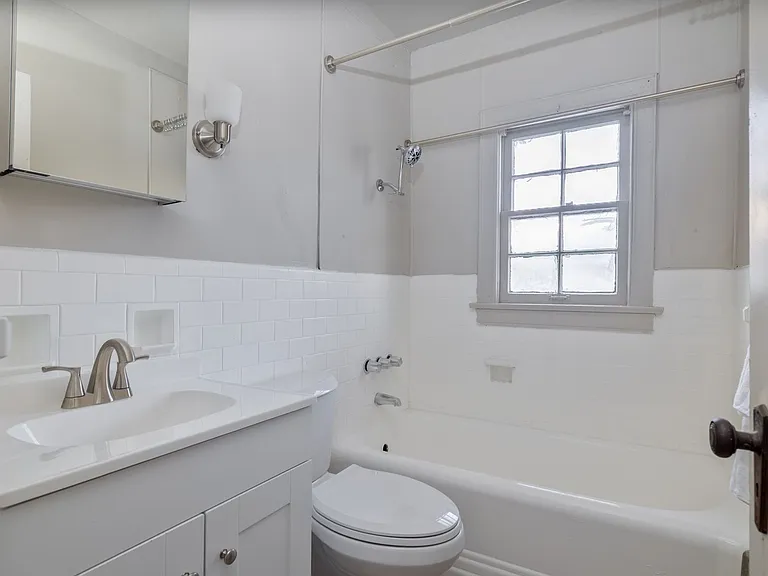 1312 Cleveland Ave NW — Photo 11