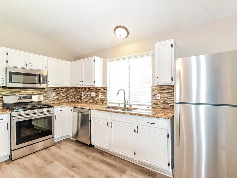 4218 Baccarat Dr — Photo 7