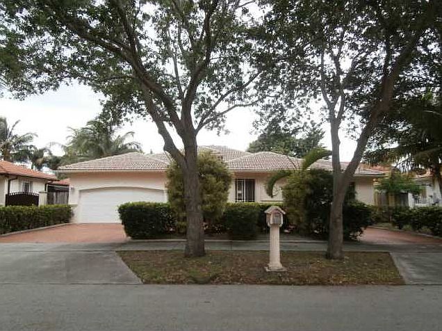 1st image of 7824 Nw 165 St