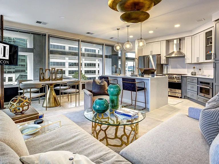 Icon Norfolk Apartments — Photo 15