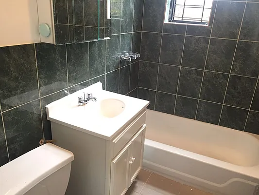 Rented by Zuz Realty | media 5