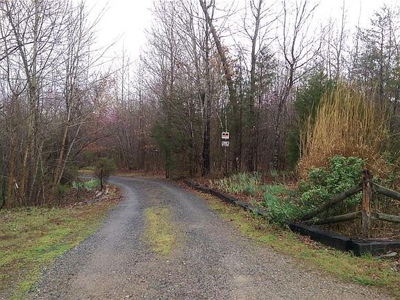 2nd image of 618 Fieldstone Dr