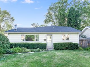 1340 Campbell Ave, Wheaton, IL 60189