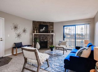 420 Zang St APT 3-105, Lakewood, CO 80228