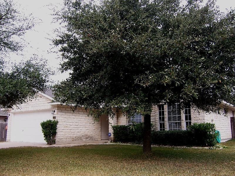 2nd image of 2506 Lydia Ln